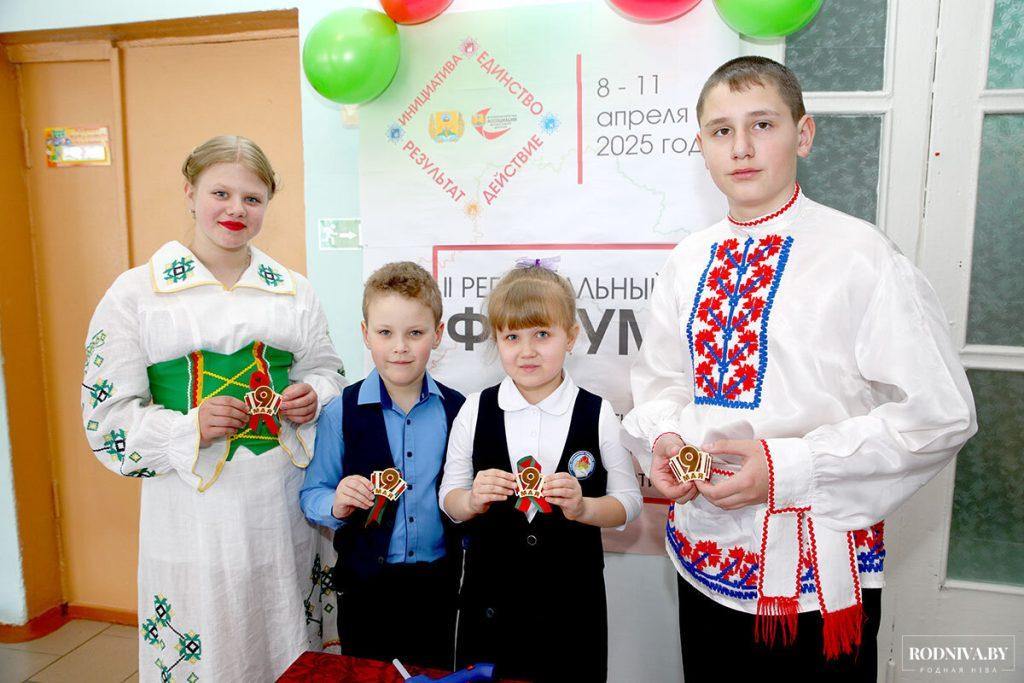 Рабочий день с депутатским корпусом: как молодежь учится у лидеров