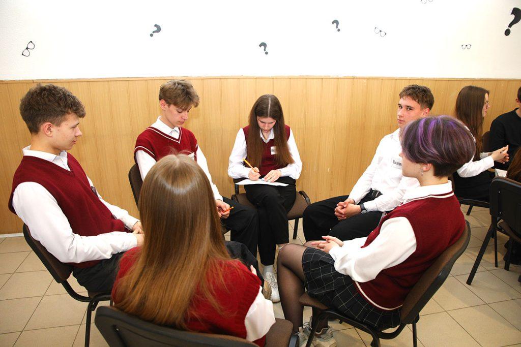 Игра «Что? Где? Когда?» выявила самых эрудированных климовчан