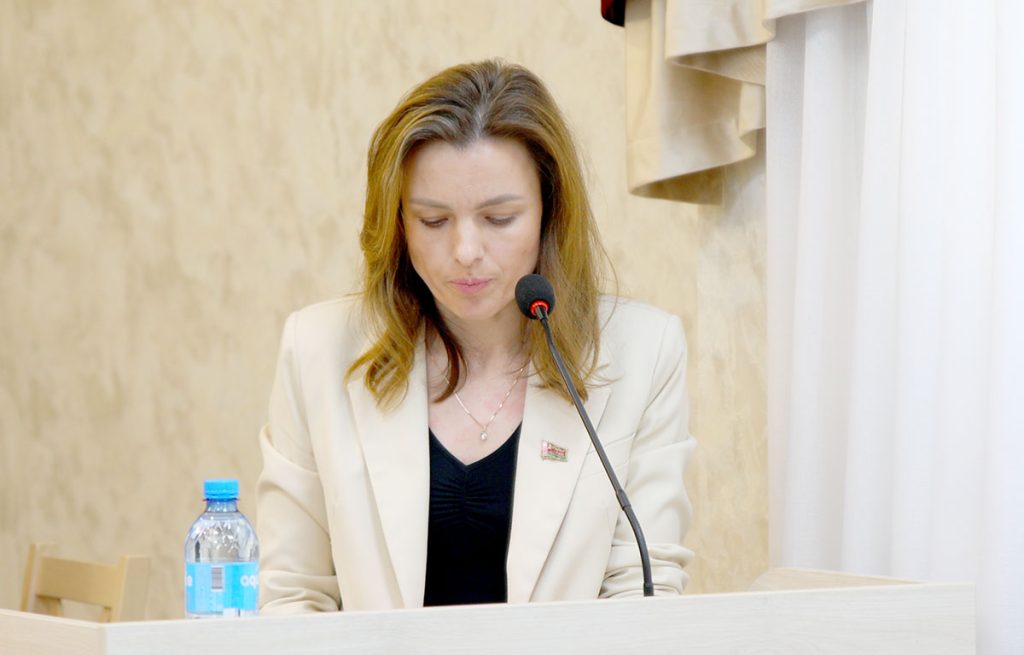 Сколько прогнозных показателей социально-экономического развития выполнено на Климовщине