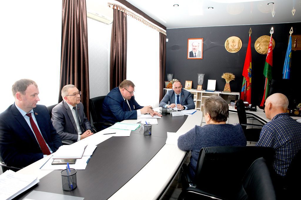 Заместитель председателя КГК Андрей Лобович побывал с рабочей поездкой на Климовщине