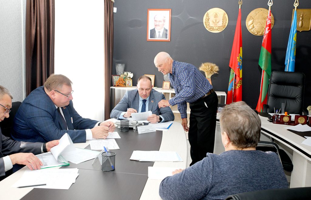 Заместитель председателя КГК Андрей Лобович побывал с рабочей поездкой на Климовщине