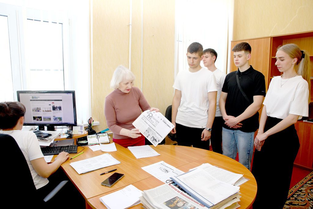 Что узнали школьники в редакции Климовичской районной газеты