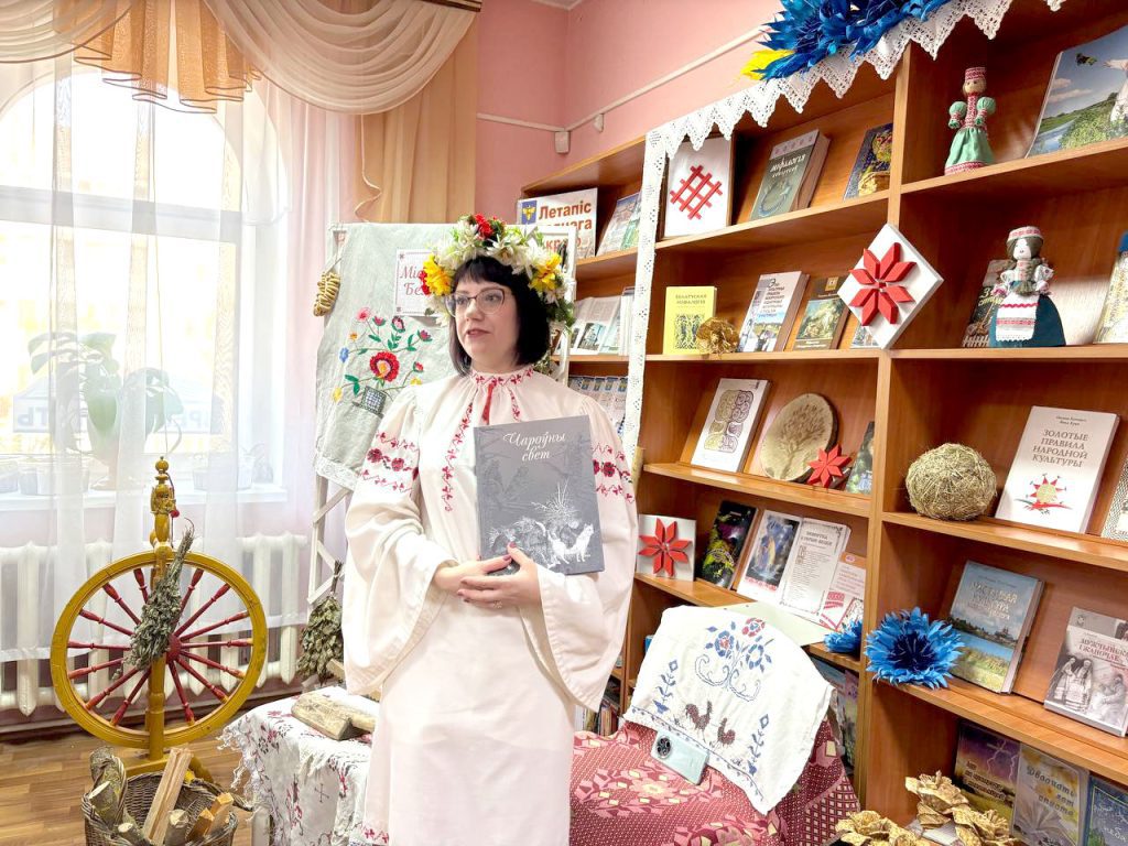 Фронтовой хлеб, патриотические песни и мастер-классы: главные моменты «Библионочи» в Климовичах