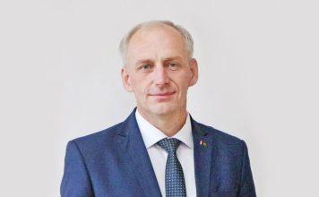 С Днем знаний! Константин Сиротин поздравил с началом нового учебного года Главная