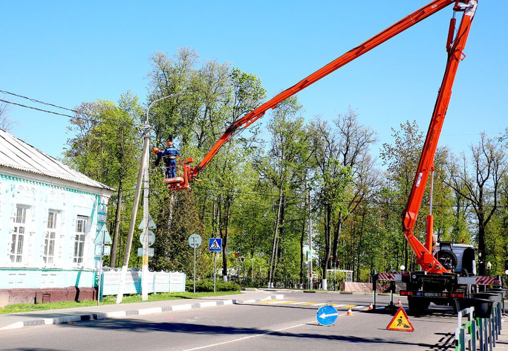 Чистота, порядок, уважение к истории: итоги субботника на Климовщине