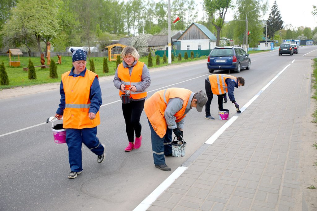 Чистота, порядок, уважение к истории: итоги субботника на Климовщине