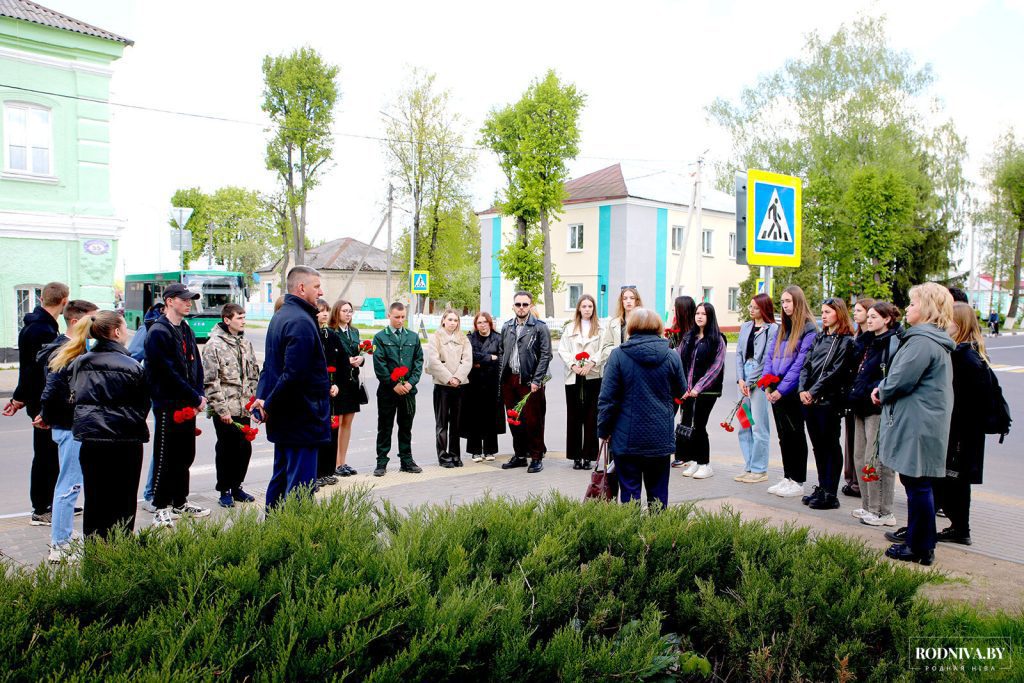 Молодые специалисты Климовичского района почтили память героев Великой Отечественной войны