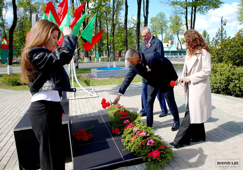 Пугач: мы преклоняем головы перед подвигом миллионов солдат, павших на полях великих сражений