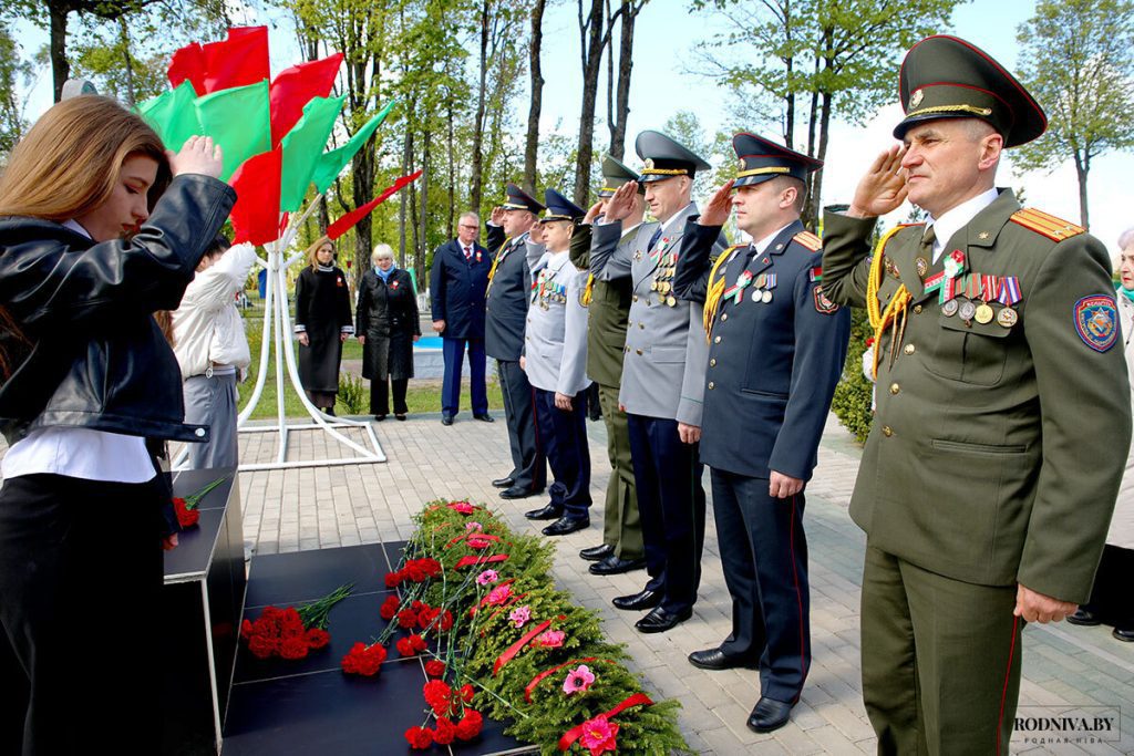 Пугач: мы преклоняем головы перед подвигом миллионов солдат, павших на полях великих сражений