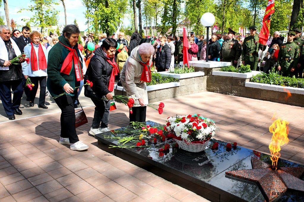 Пугач: мы преклоняем головы перед подвигом миллионов солдат, павших на полях великих сражений