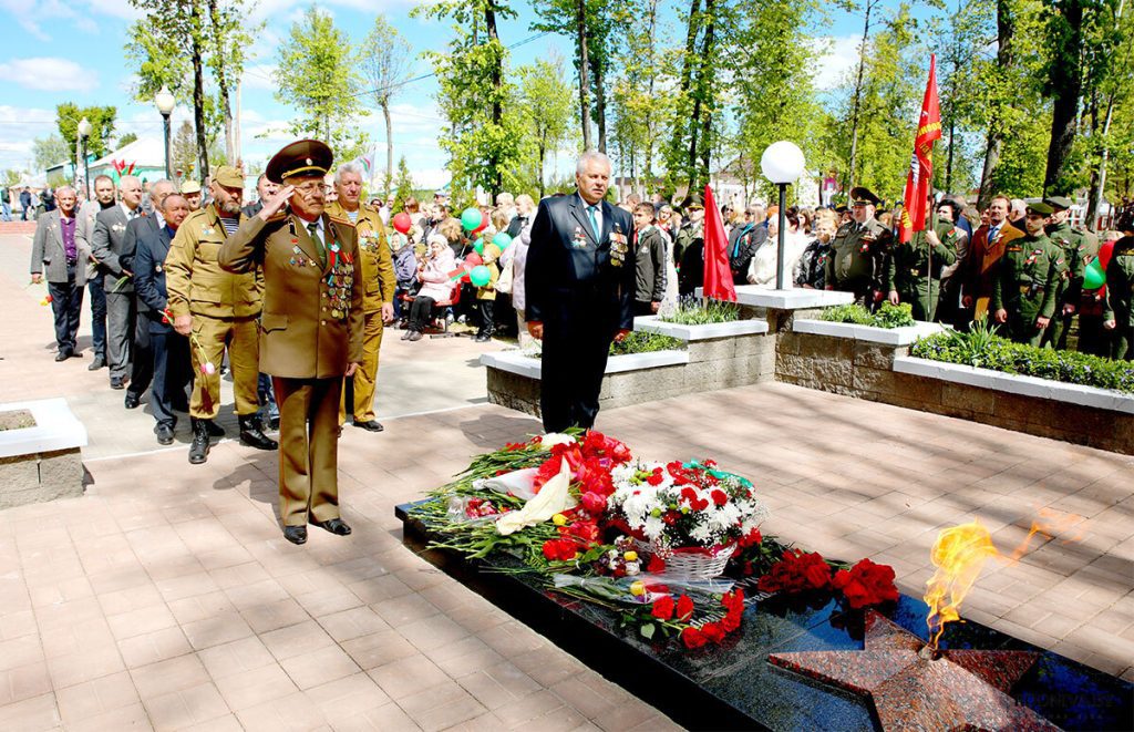 Пугач: мы преклоняем головы перед подвигом миллионов солдат, павших на полях великих сражений