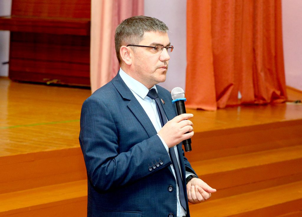 В Климовичах провели ярмарку целевой подготовки