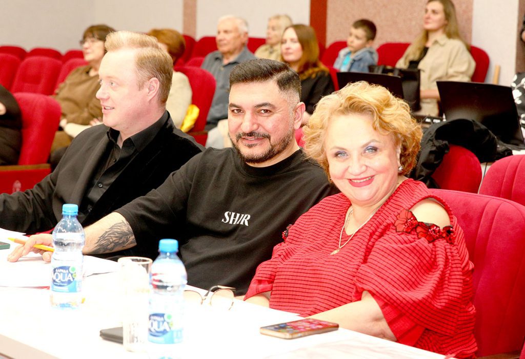 "Золотая пчелка": в Климовичах проходят конкурсные прослушивания юных талантов