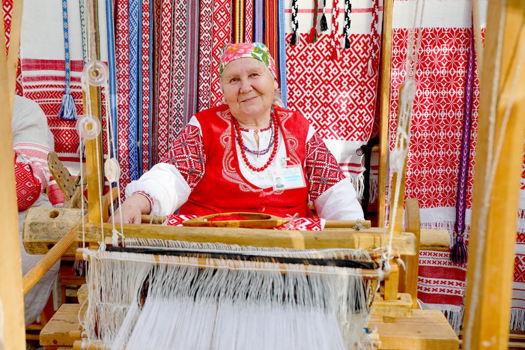 Климовичи приглашают в страну игр и народного творчества