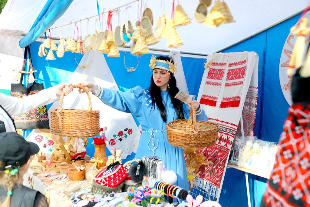 Климовичи приглашают в страну игр и народного творчества