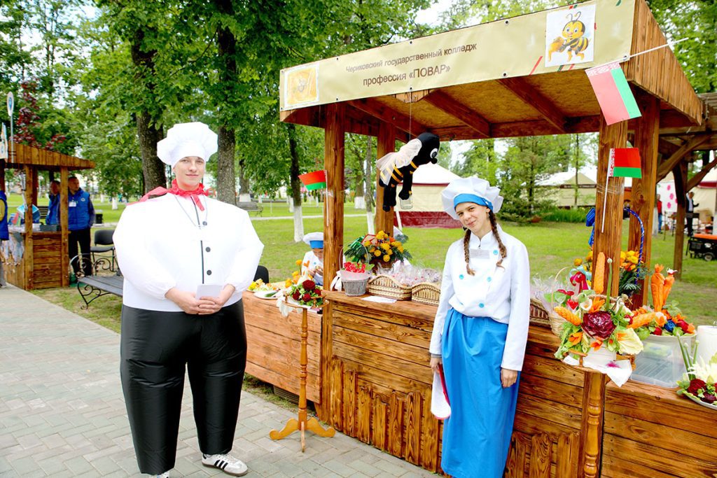 Будущее начинается сегодня: профориентационная площадка в парке Народного единства