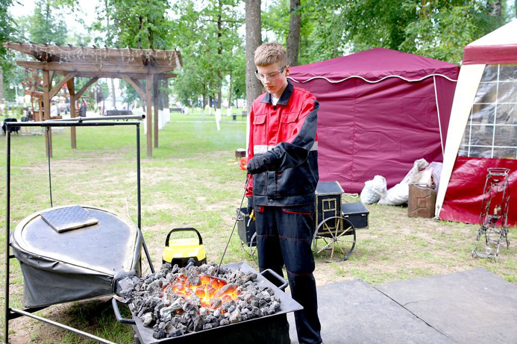 Время зажигать звезды: День творческих достижений на фестивале «Золотая пчелка»