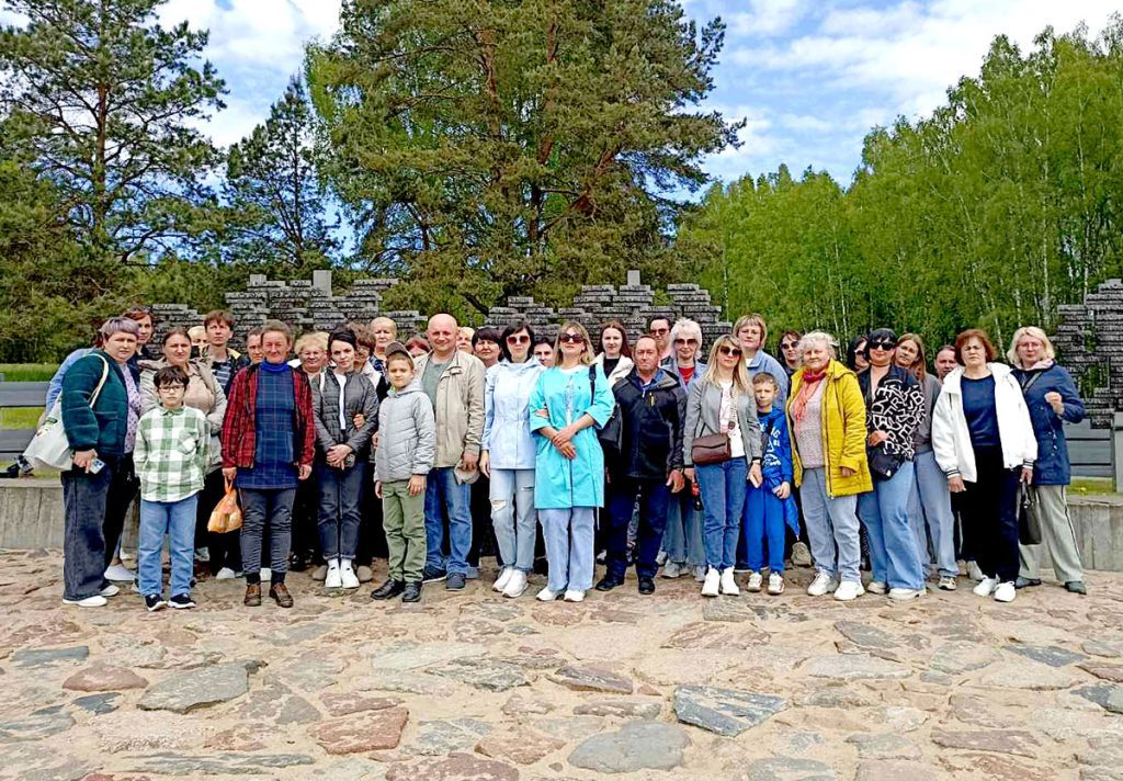 Климовчане посетили мемориальный комплекс «Хатынь» в честь 80-летия Победы