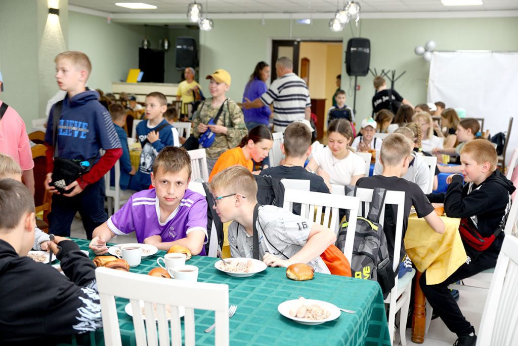 Студенческий отряд был задействован на «Золотой пчелке»