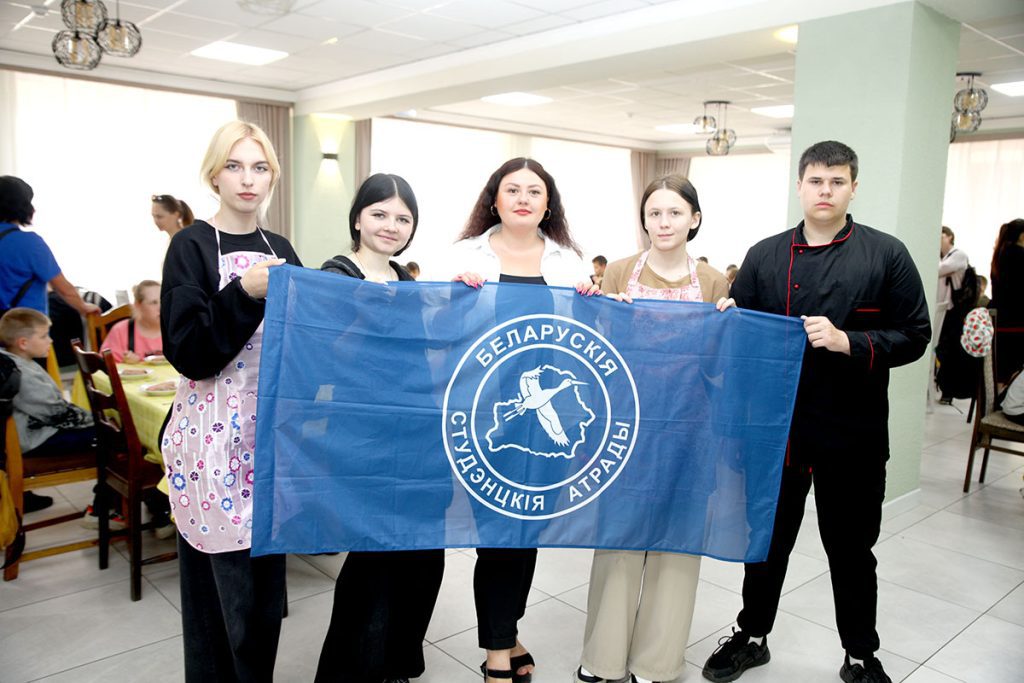 Студенческий отряд был задействован на «Золотой пчелке»