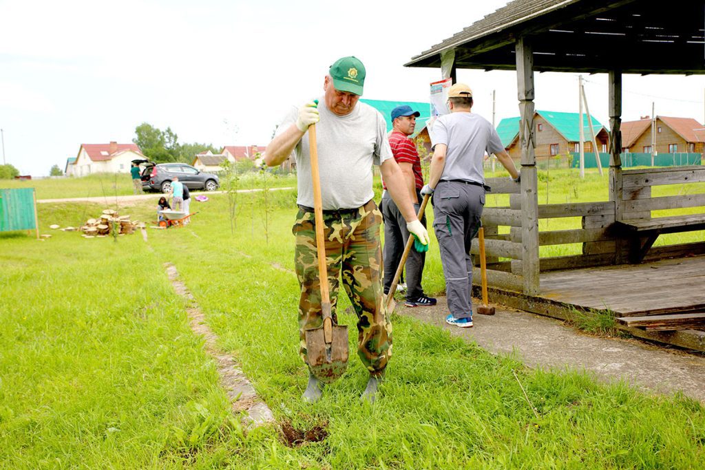 Зона отдыха у водоема на ул. Павловской в Климовичах преобразится