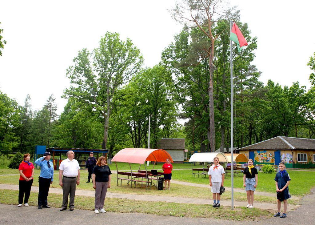 Торжественное открытие первой смены лагеря "Орленок" состоялось в Климовичском районе