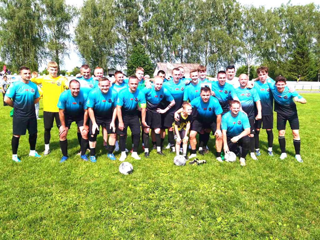 Климовчане победили в футбольном поединке соперников из Краснополья