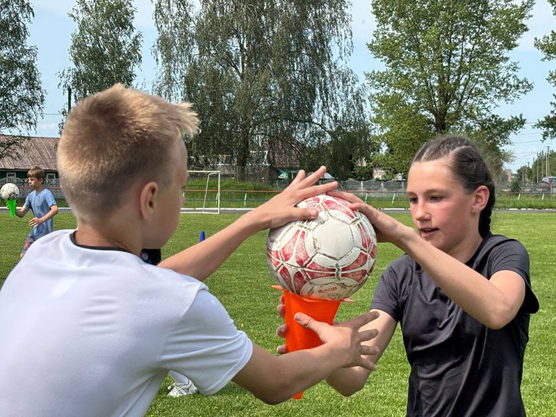 Спортландия «Все на старт!» прошла на городском стадионе в Климовичах