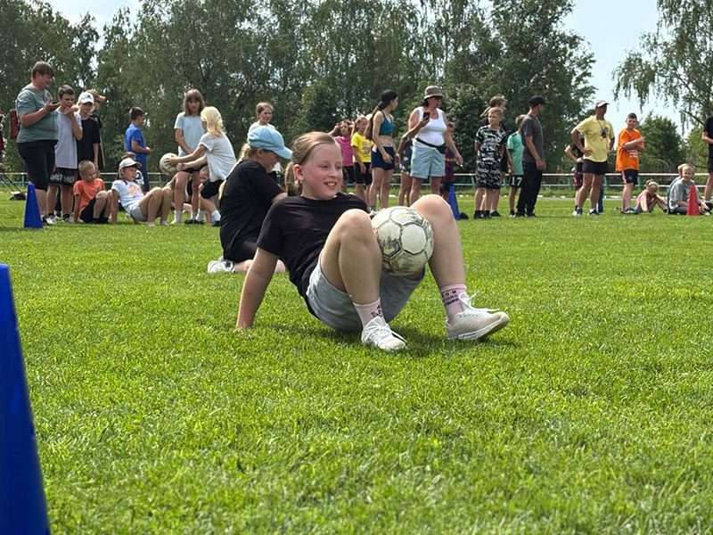 Спортландия «Все на старт!» прошла на городском стадионе в Климовичах