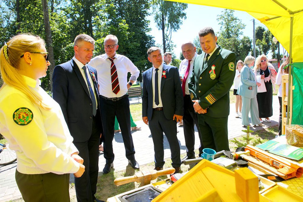 Продолжение праздничного дня: в парке Народного единства — атмосфера радости и традиций