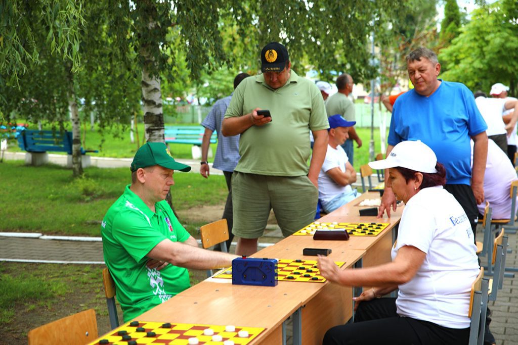 В каких видах спорта проходили соревнования среди участников летней спартакиады депутатского корпуса Могилевской области