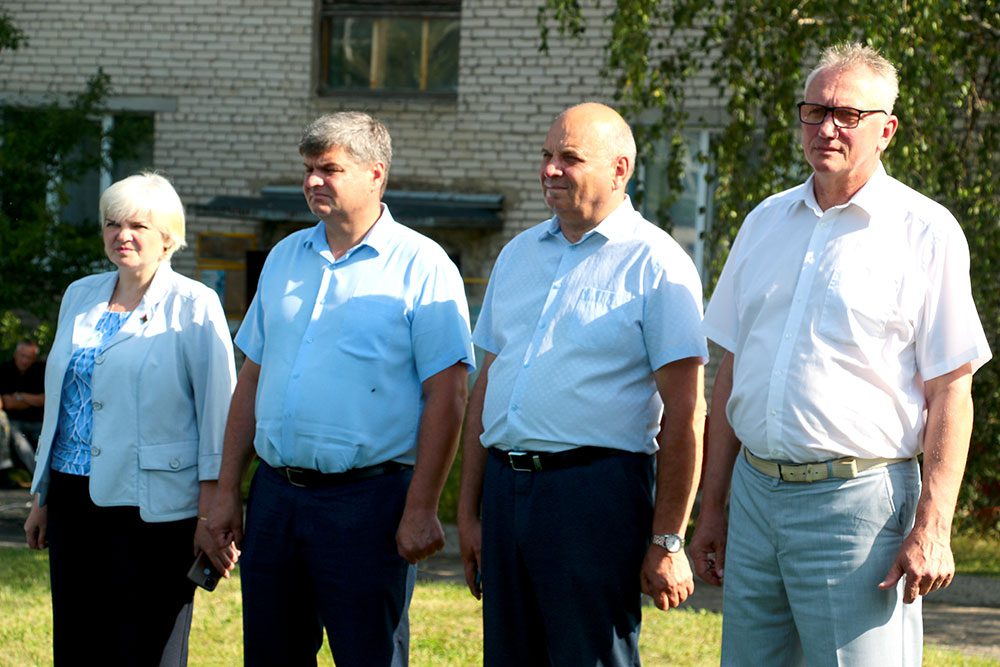 В Климовичах торжественно открыли новую спортивную площадку
