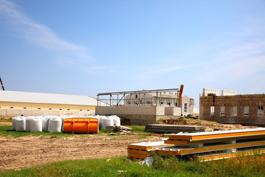 ФОТОФАКТ: На Климовщине возводится комплекс по производству свиней