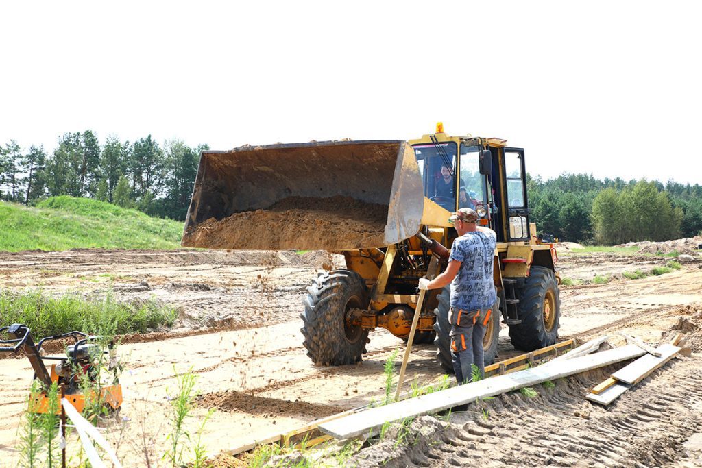 ФОТОФАКТ: На Климовщине возводится комплекс по производству свиней