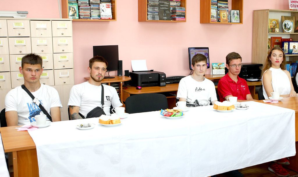 Глава района Климовичского района Виктор Пугач встретился с молодыми специалистами