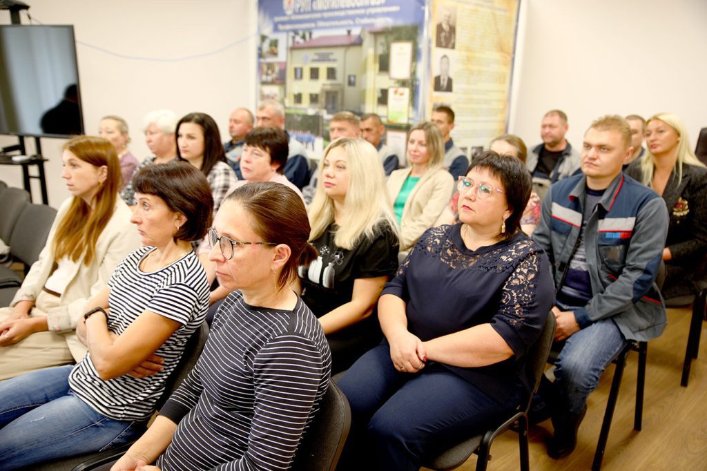 Сенатор Александр Горошкин посетил с рабочей поездкой Климовщину