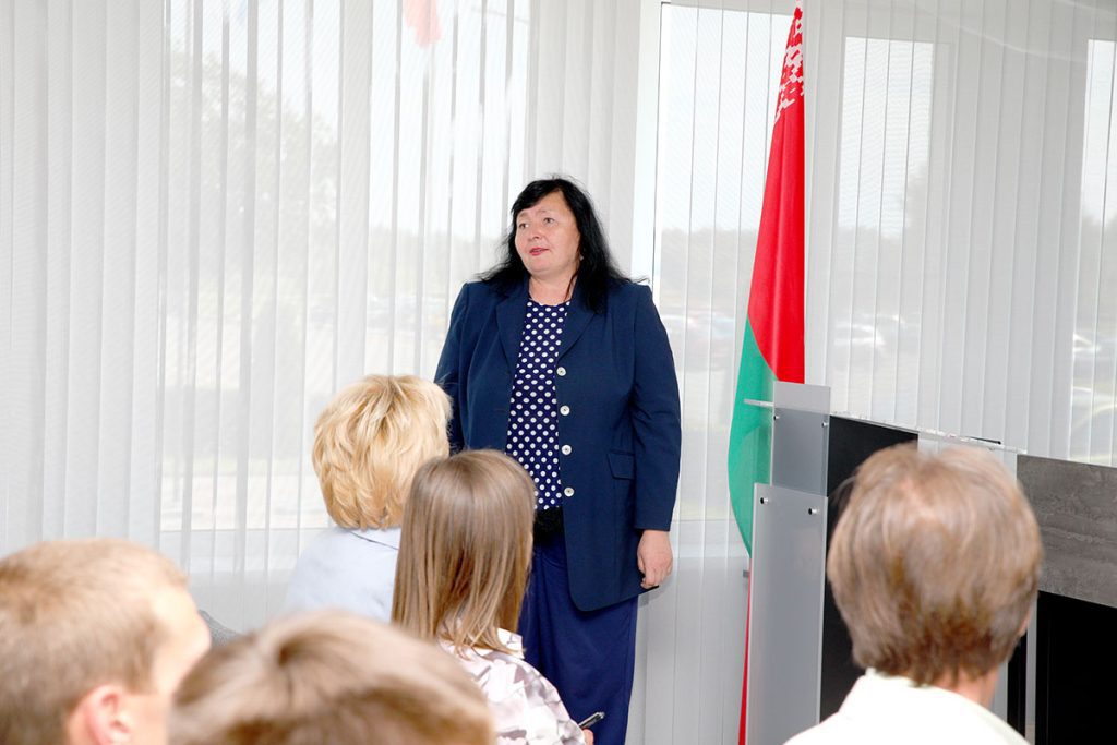 Диалог с будущим: Виктор Пугач встретился с молодыми специалистами Климовщины