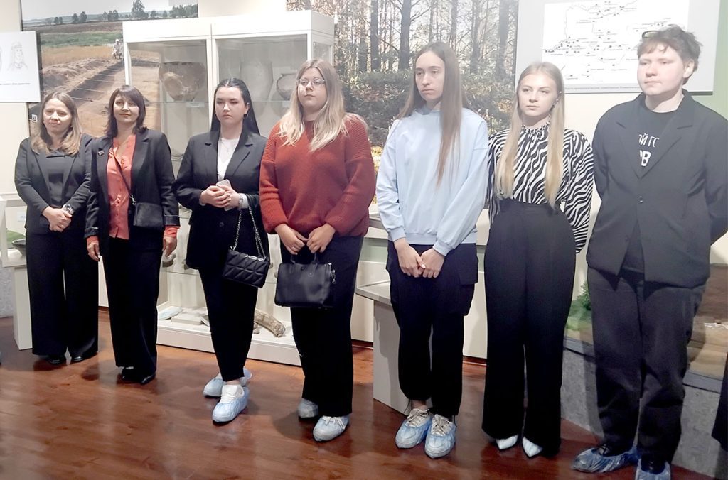 Диалоговая площадка в Климовичах: откровенный разговор с молодыми специалистами