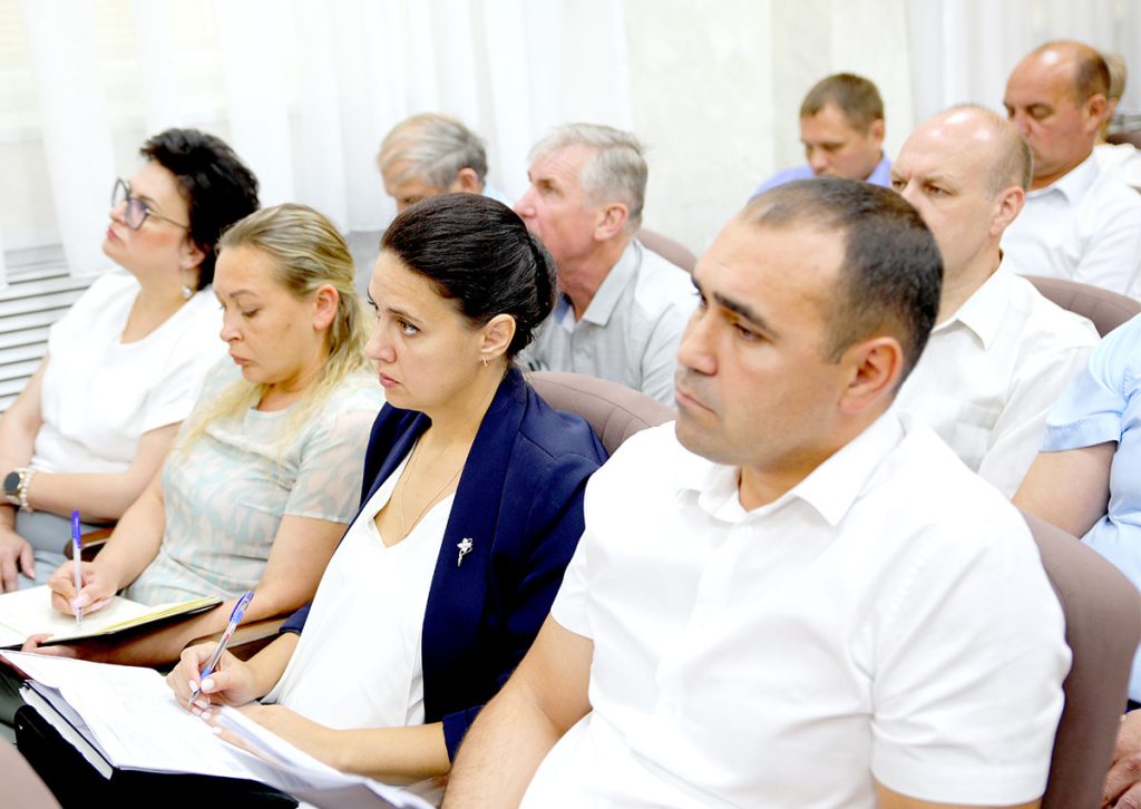 Как работают с кадрами на Климовичском комбинате хлебопродуктов