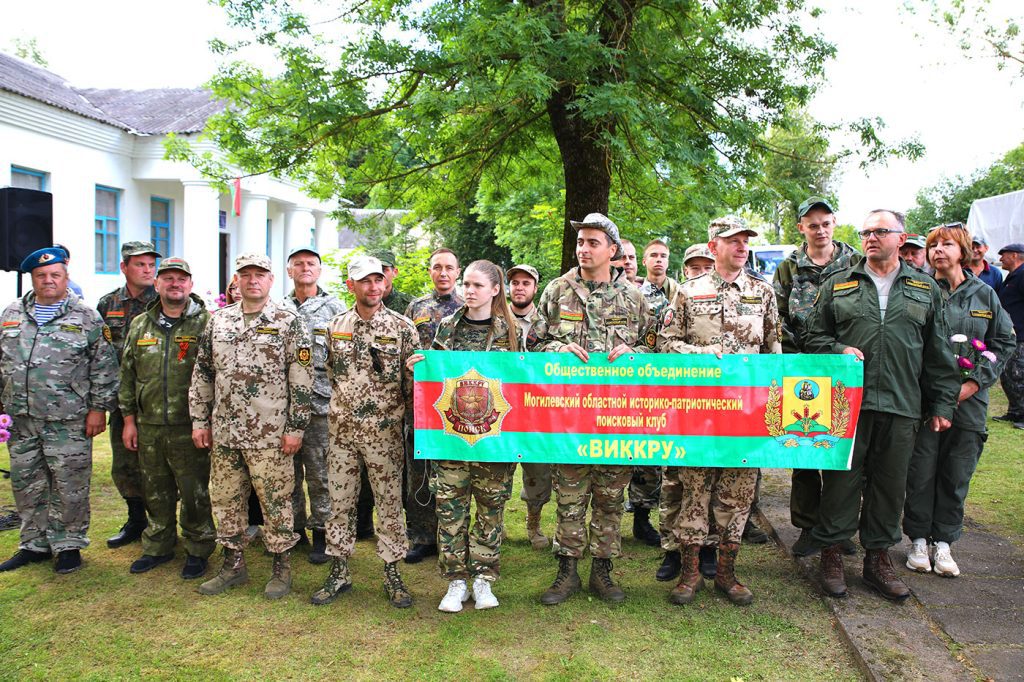 В Климовичском районе торжественно открыли «Вахту Памяти»
