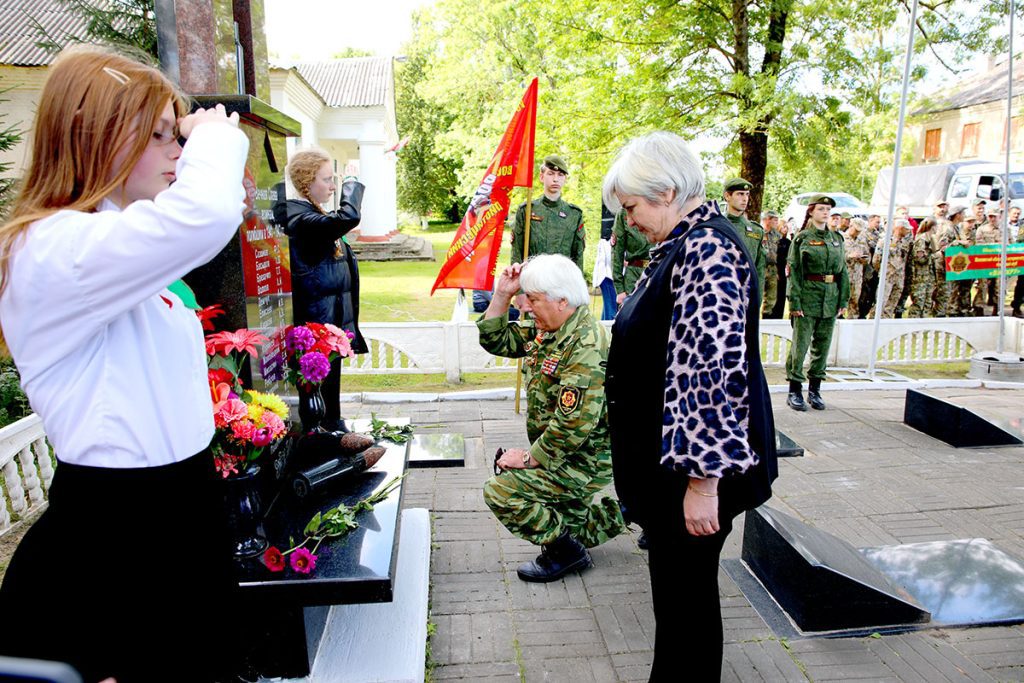 В Климовичском районе торжественно открыли «Вахту Памяти»