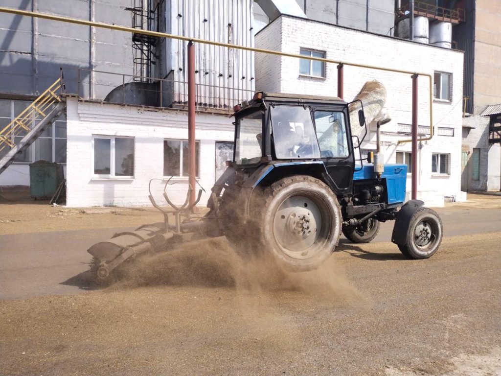 ФОТОФАКТ: Климовчане наводят порядок на земле