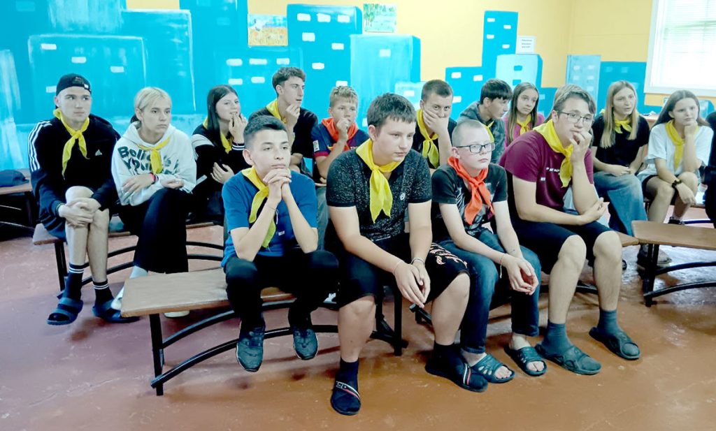 Петр Шашков встретился с ребятами из «Орленка»