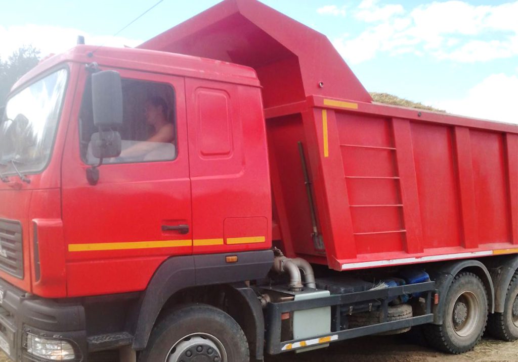 Механизированный отряд № 2 помогает климовчанам заготавливать корма