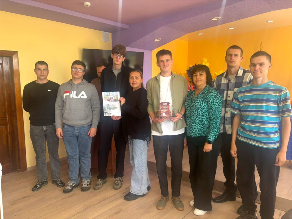 На Климовичском КХП провели турнир «Что? Где? Когда?»: называем победителей