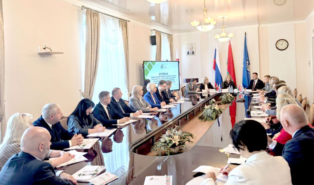 Климовчанка Елена Москалева награждена Благодарственным письмом Белорусской партии «Белая Русь»