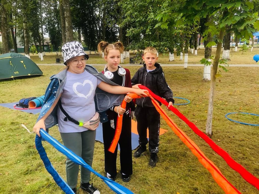 Климовичи зажигают: праздник вдохновения и творчества провели для детей и подростков
