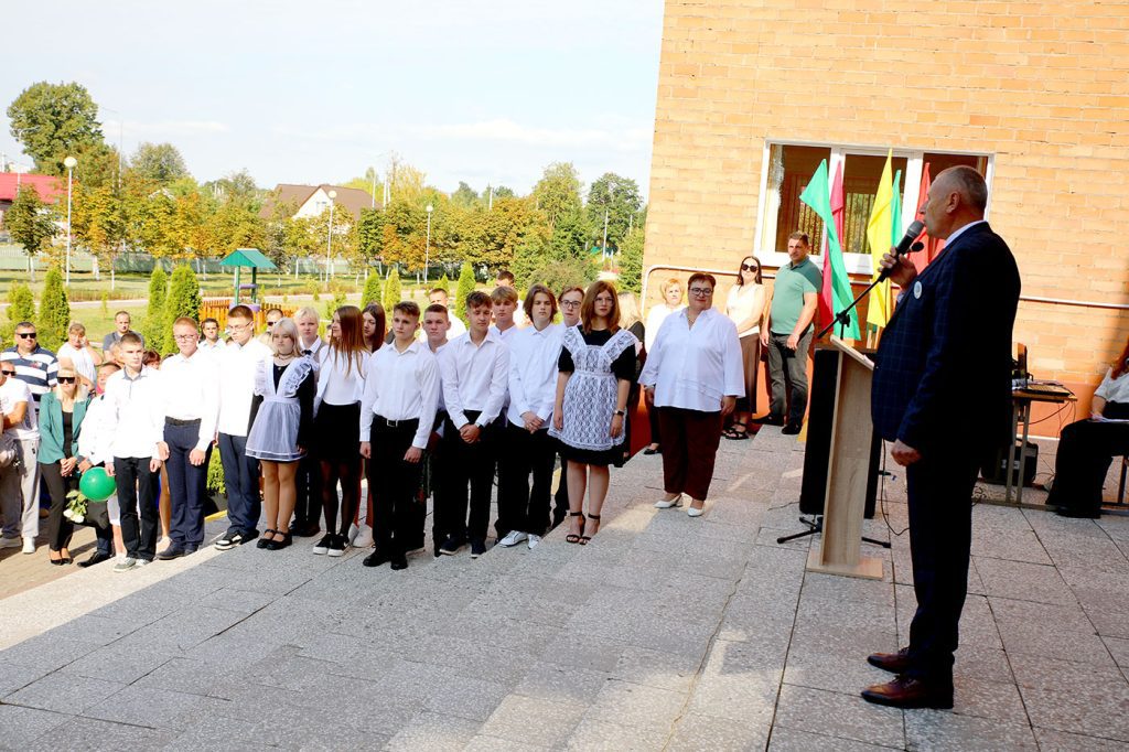 День знаний в Климовичах: как стартовал учебный год в средней школе № 3