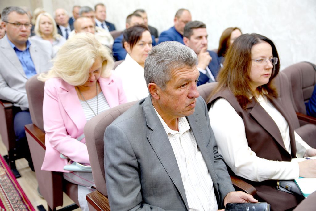 Виктор Пугач провел аппаратное совещание с активом Климовичского района