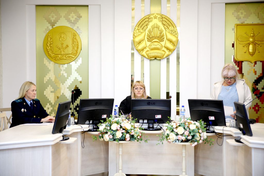 В Климовичах состоялось выездное заседание суда